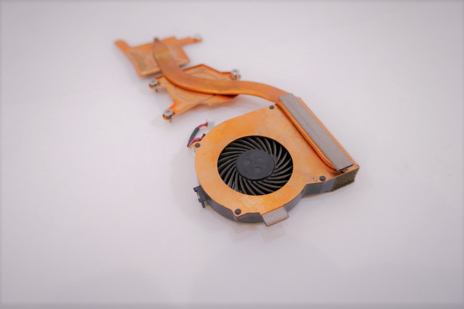 Охладите пыл ноутбука – купите систему охлаждения