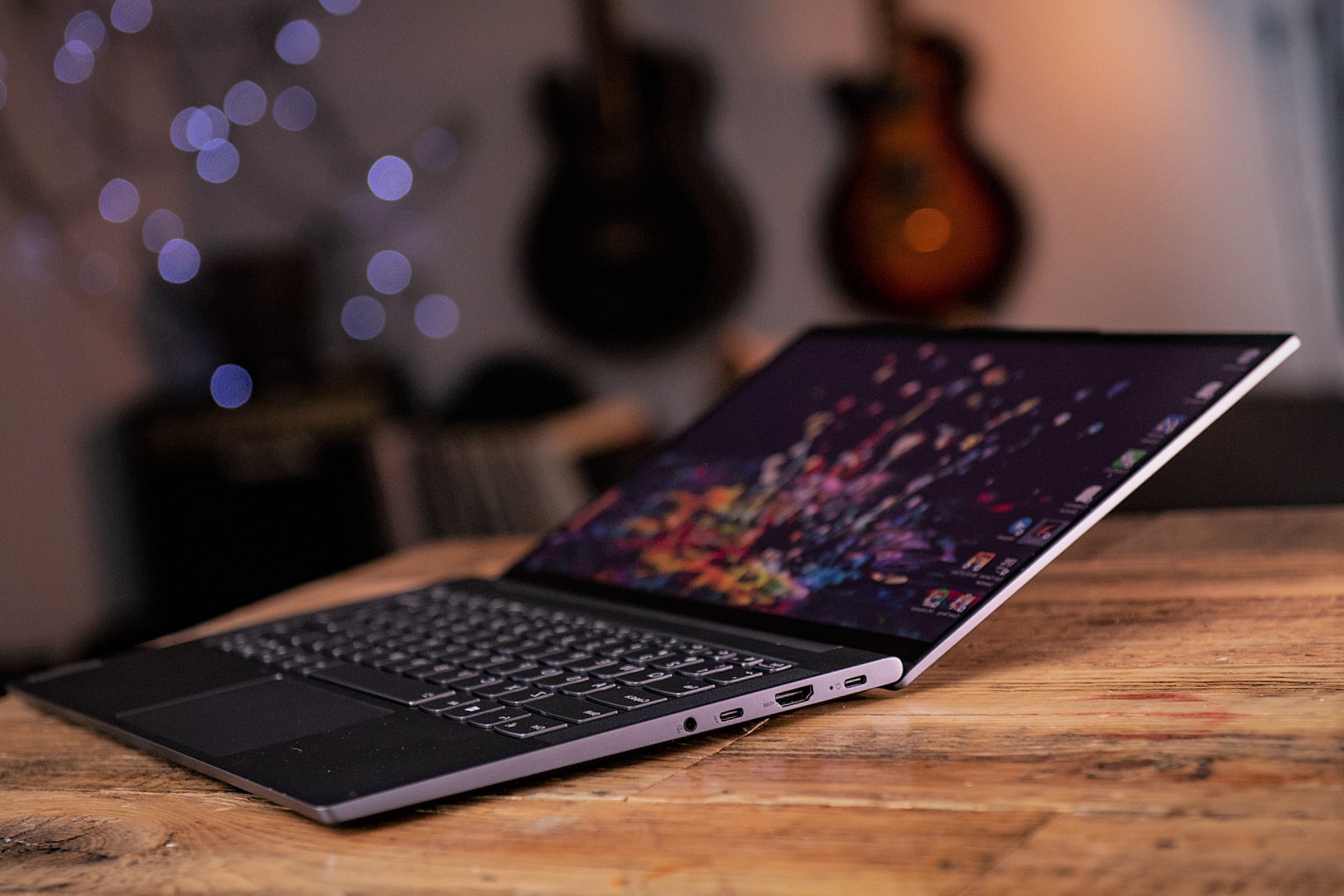 Шлейф матрицы ноутбуков Lenovo: причины поломки